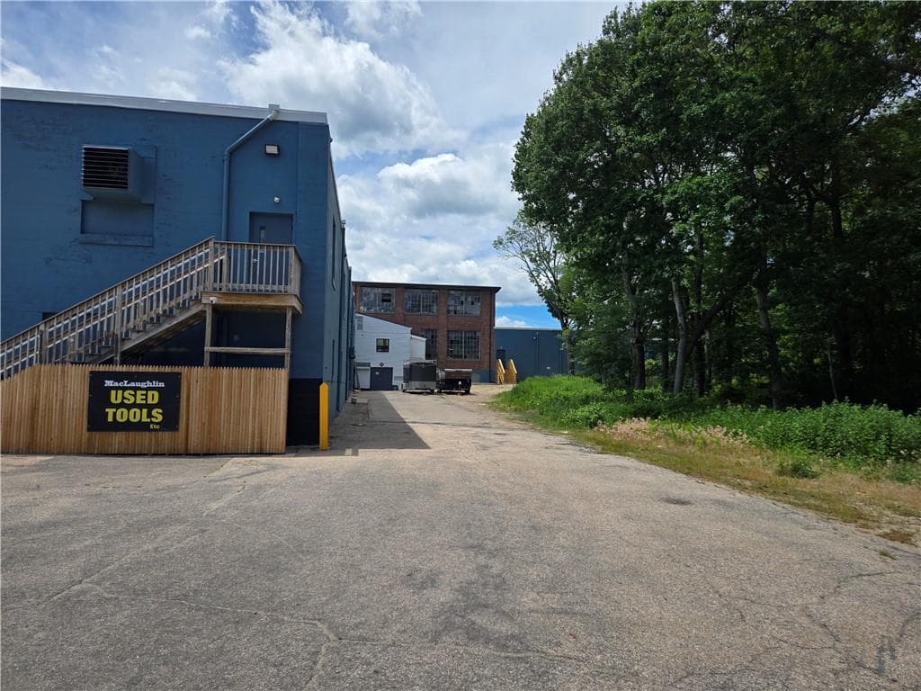 Commercial,Commercial Sale at 1425 Kingstown Road, South Kingstown, photo 9 of 13