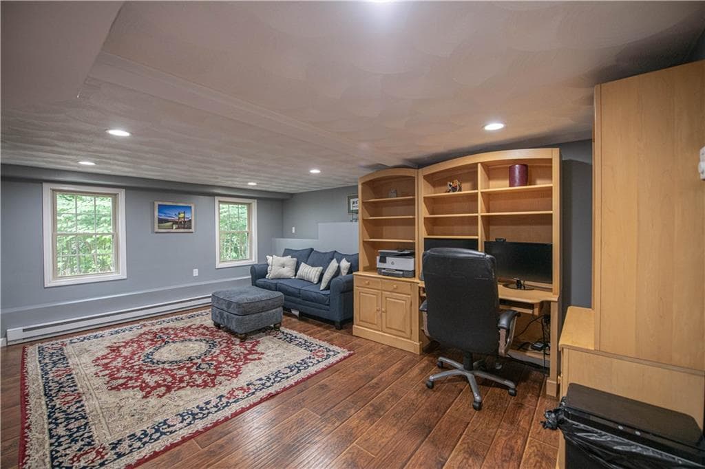Single Family Residence at 20 Whipple Road, Smithfield, photo 26 of 27