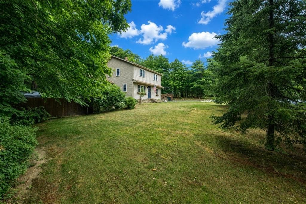 Single Family Residence at 20 Whipple Road, Smithfield, photo 3 of 27