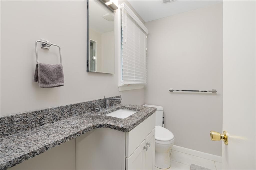 Single Family Residence at 58 Rip Van Winkle Circle, Warwick, photo 26 of 39