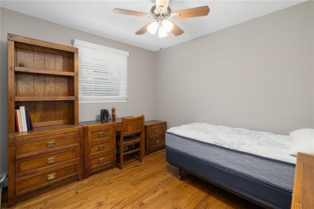 Single Family Residence at 58 Rip Van Winkle Circle, Warwick, photo 28 of 39