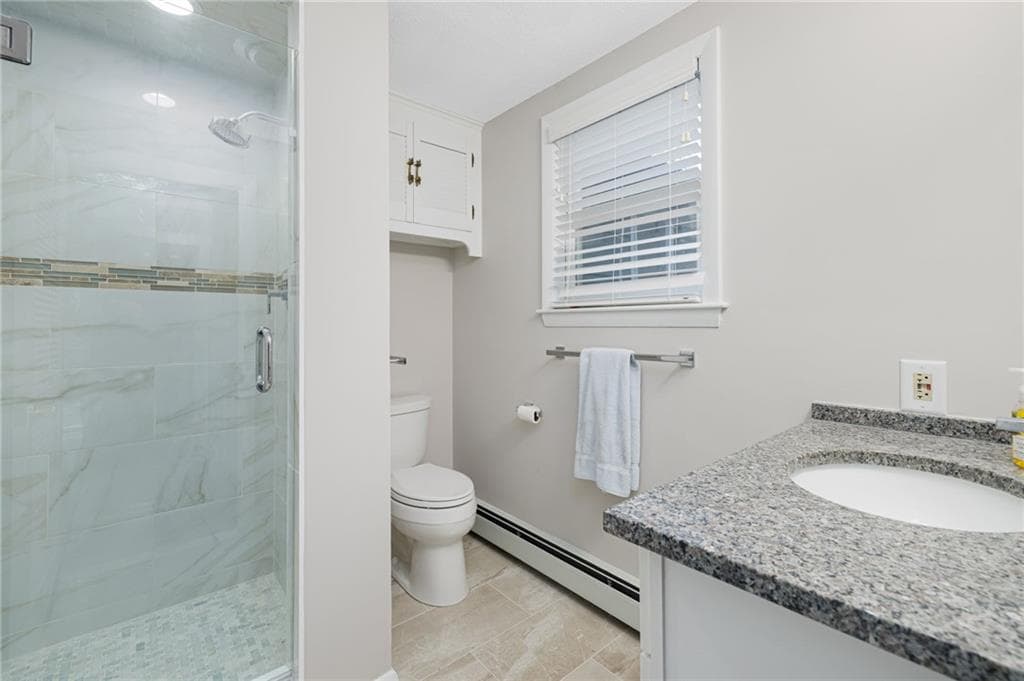 Single Family Residence at 58 Rip Van Winkle Circle, Warwick, photo 20 of 39