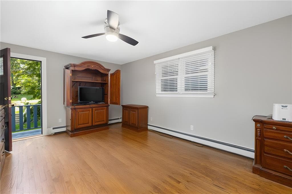 Single Family Residence at 58 Rip Van Winkle Circle, Warwick, photo 24 of 39
