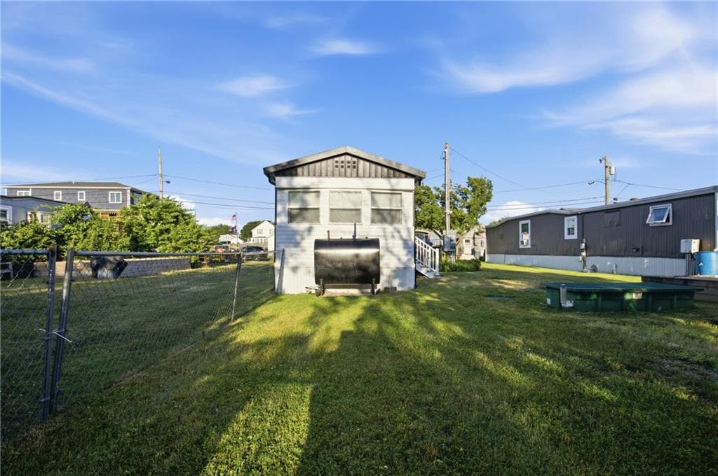 48 Mason Avenue photo 24