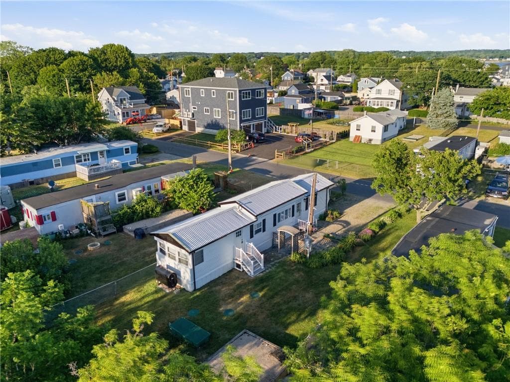 48 Mason Avenue photo 30