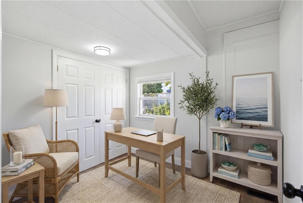 48 Mason Avenue photo 10