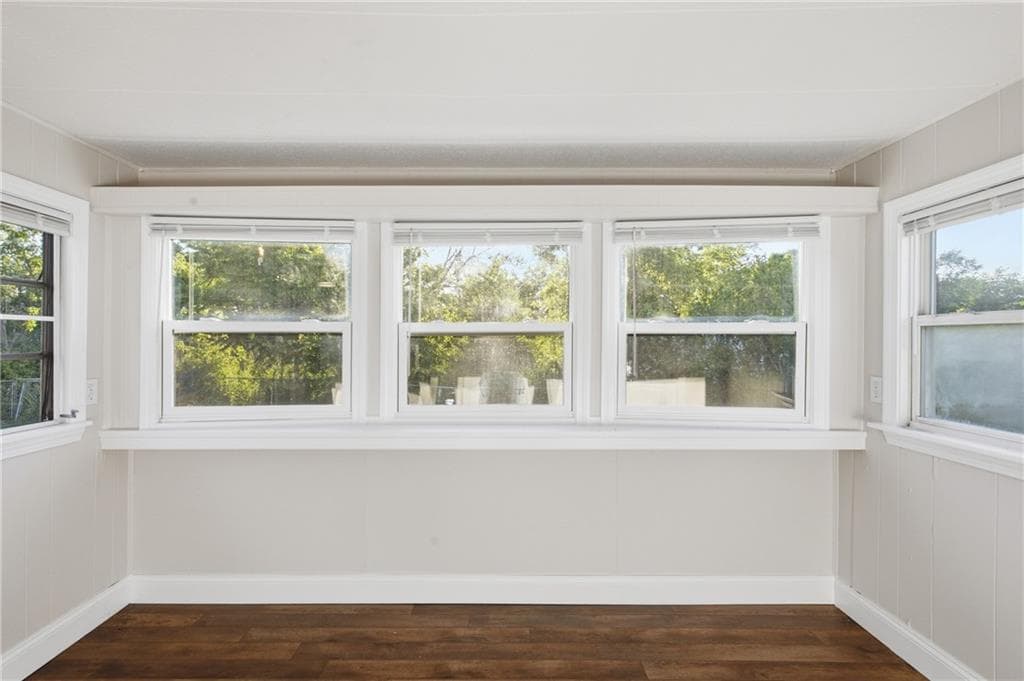 48 Mason Avenue photo 19