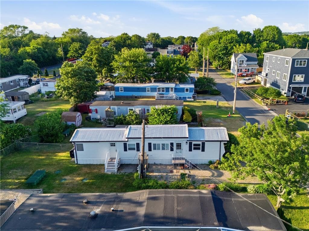 48 Mason Avenue photo 29