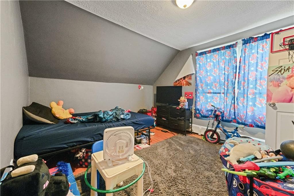 32 Harris Avenue photo 22