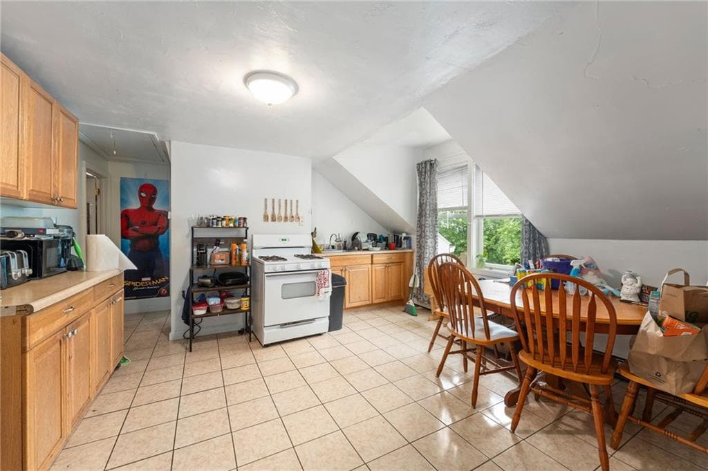 74 Veazie Street photo 21