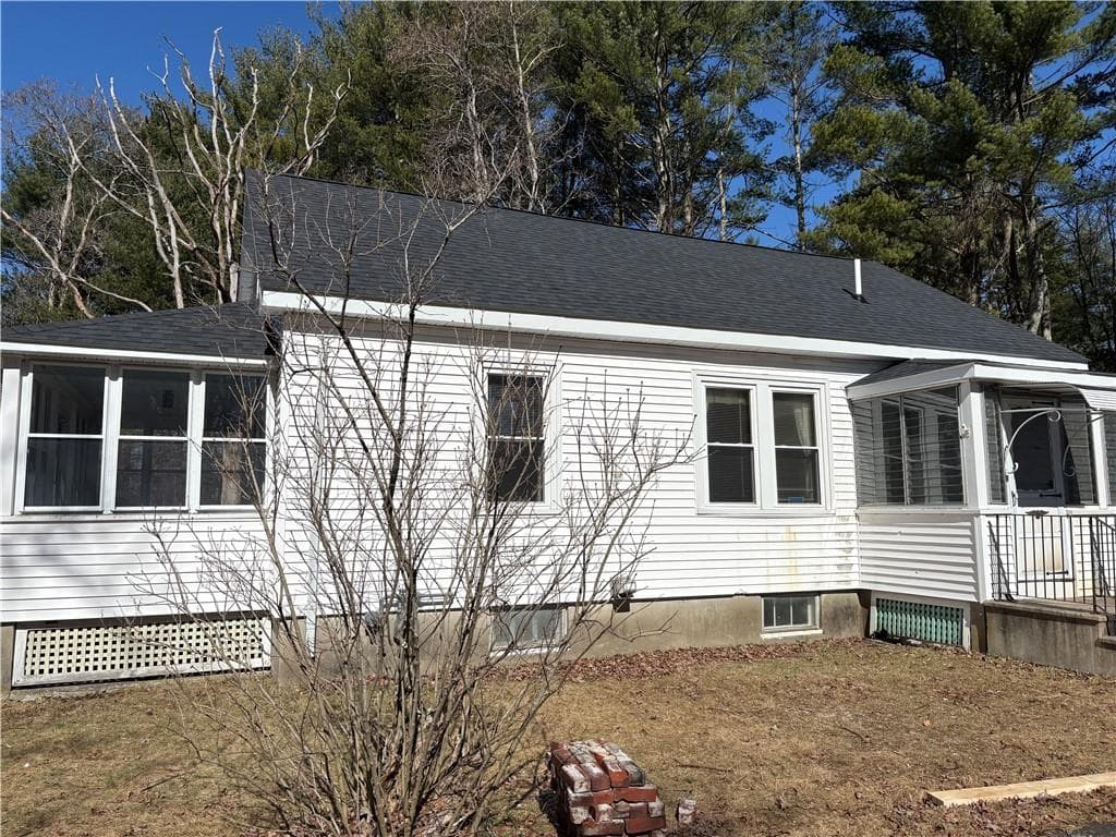 52 CARPENTER Street photo 3