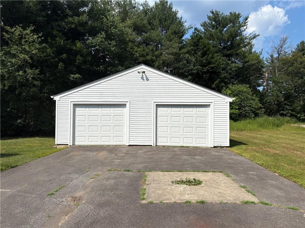 52 CARPENTER Street photo 9