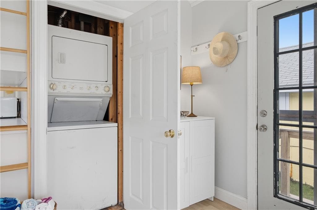 Single Family Residence at 64 59 Burnside Avenue, Narragansett, photo 11 of 22