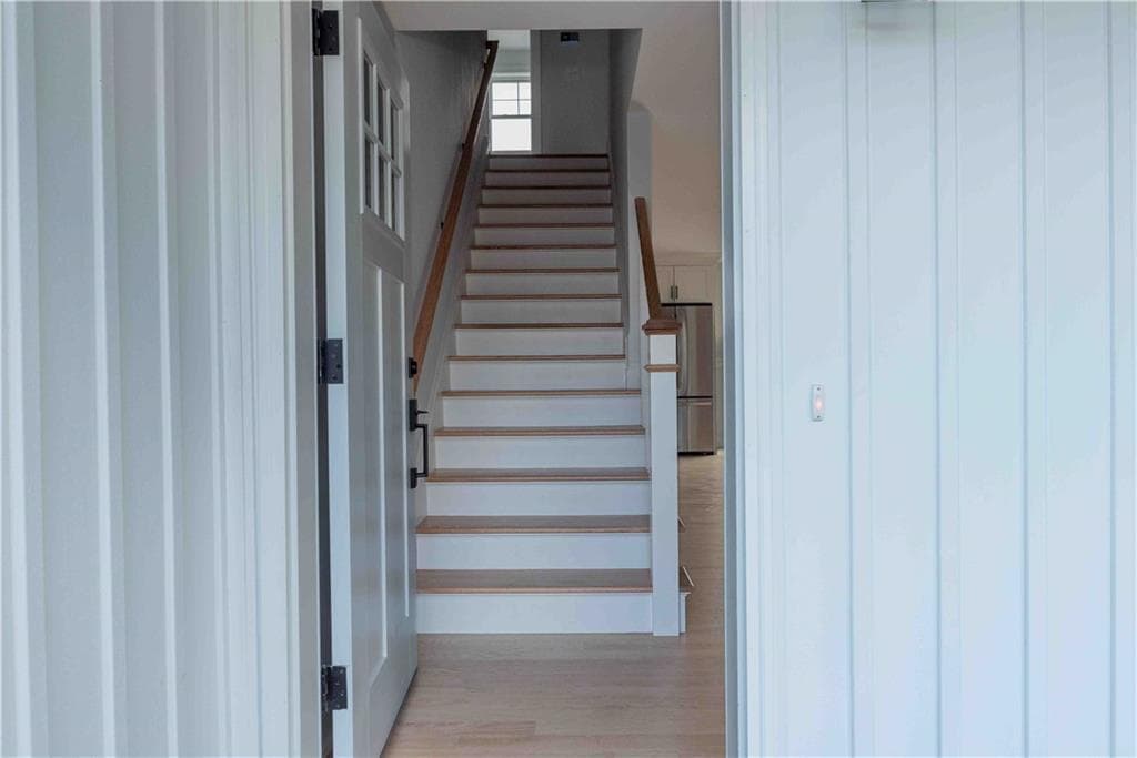 5 Recess Lane photo 3
