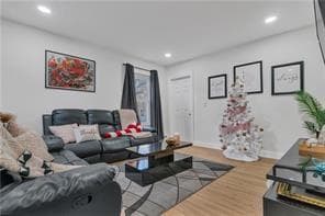 215 Kenyon Avenue photo 3