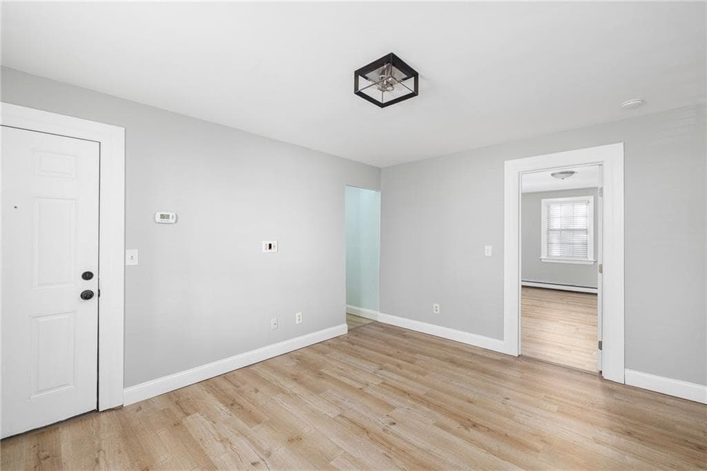 82 Burnside Avenue photo 19