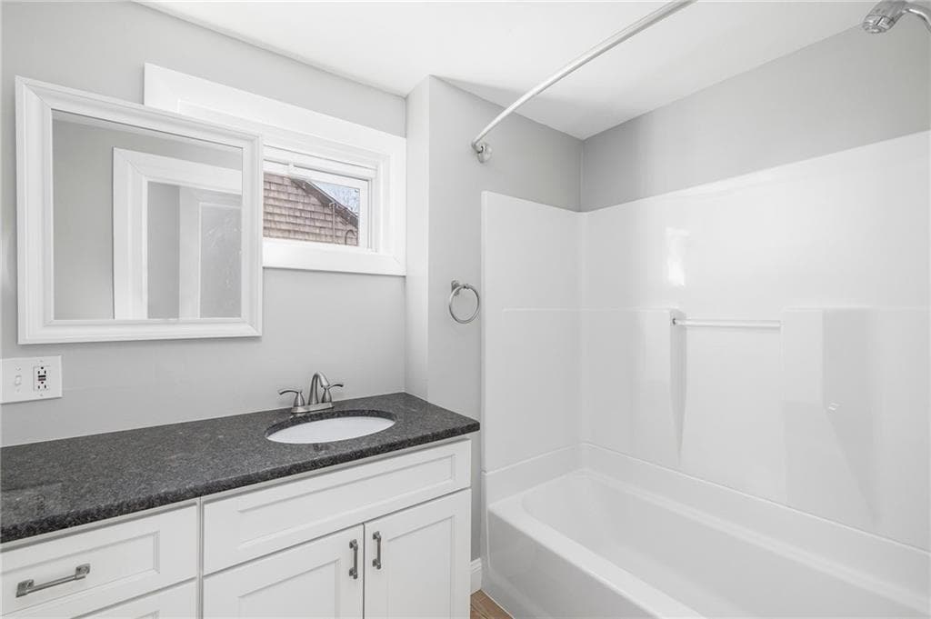 82 Burnside Avenue photo 8
