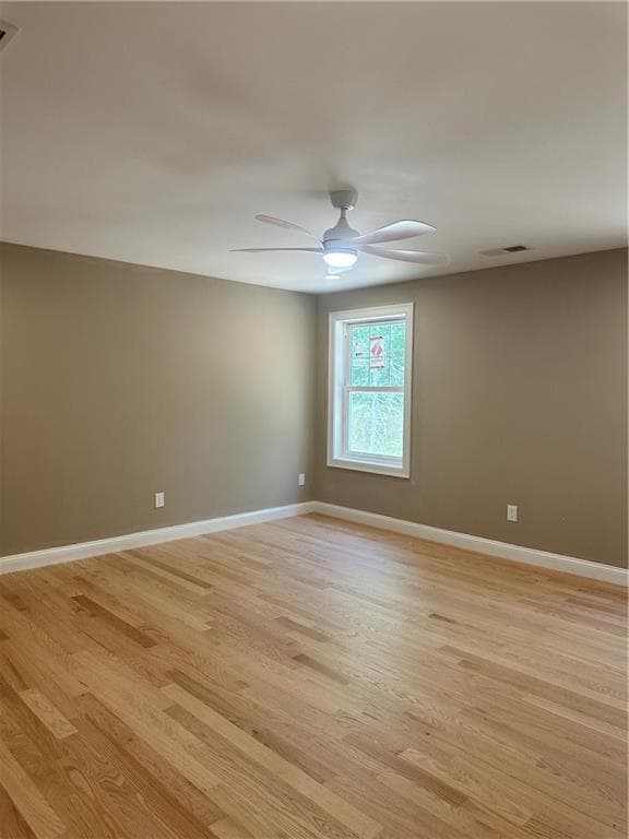 Single Family Residence at 5 Harmony Lane, Exeter, photo 16 of 23