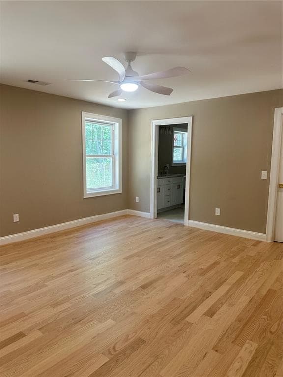 Single Family Residence at 5 Harmony Lane, Exeter, photo 9 of 23