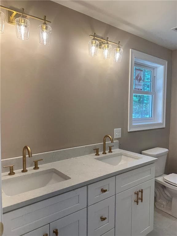 Single Family Residence at 5 Harmony Lane, Exeter, photo 11 of 23