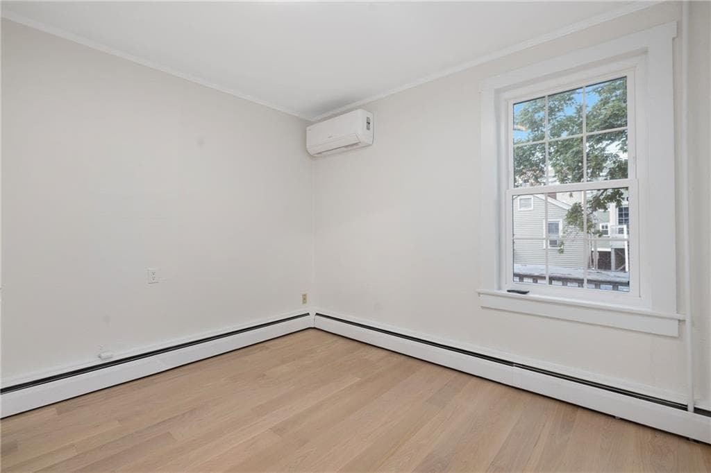 28 Young Street Unit 2 photo 12