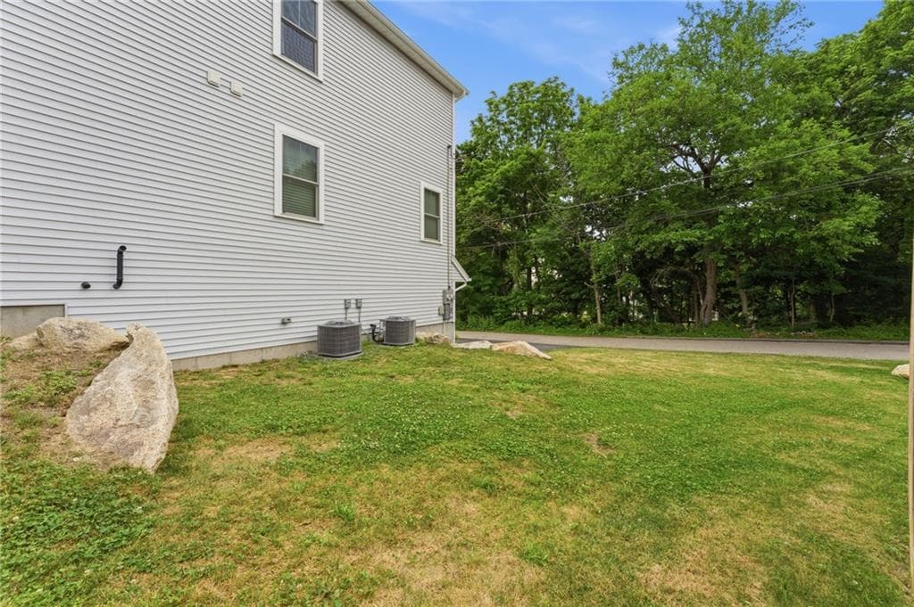 Condominium at 55 South Street UNIT 1, West Warwick, photo 11 of 50