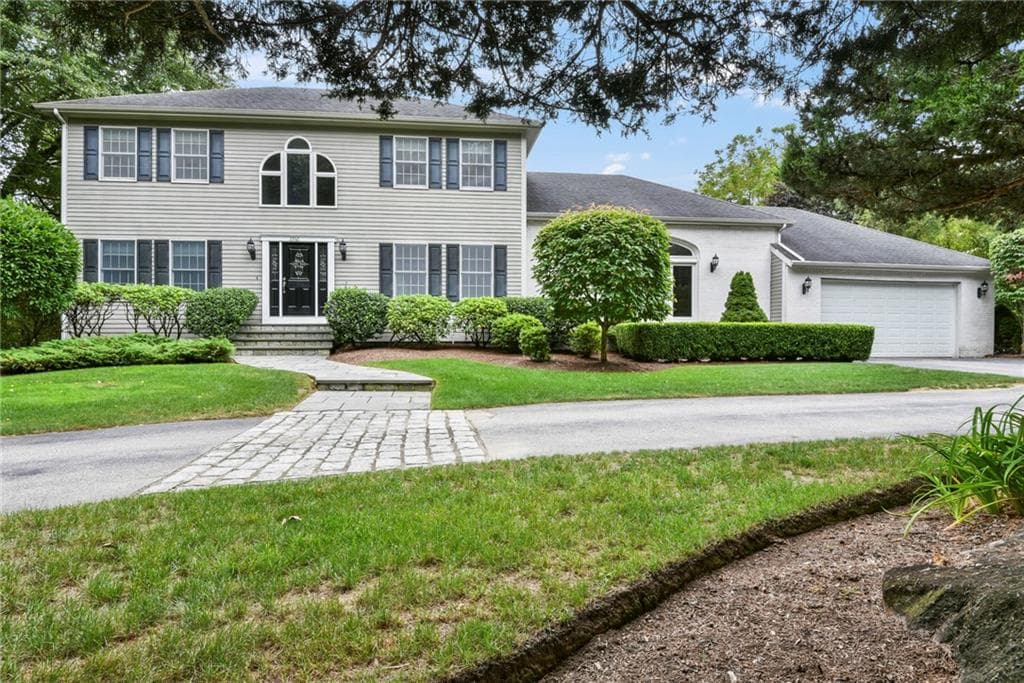 2360 Middle Road photo 2