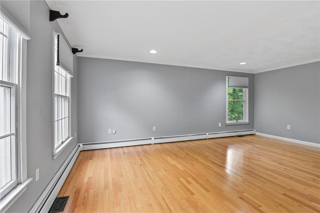 2360 Middle Road photo 13