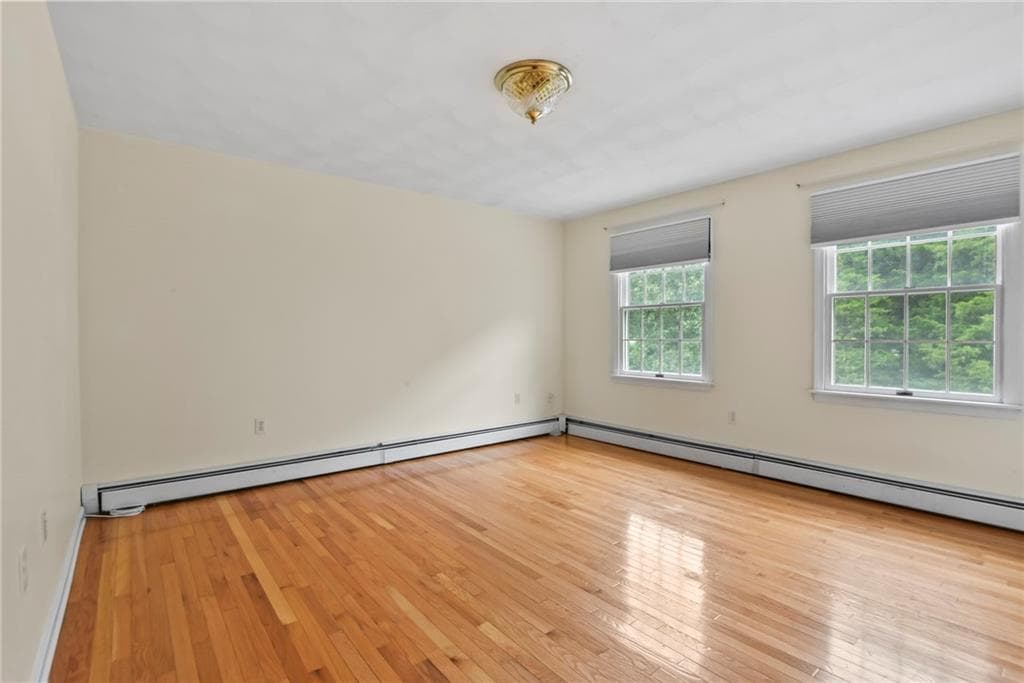 2360 Middle Road photo 34