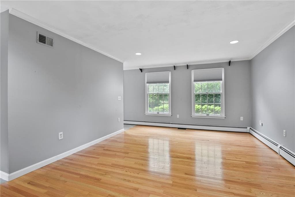 2360 Middle Road photo 14