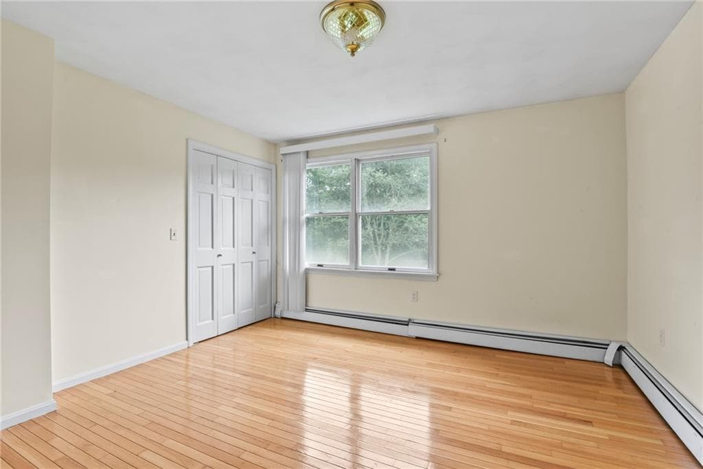 2360 Middle Road photo 37