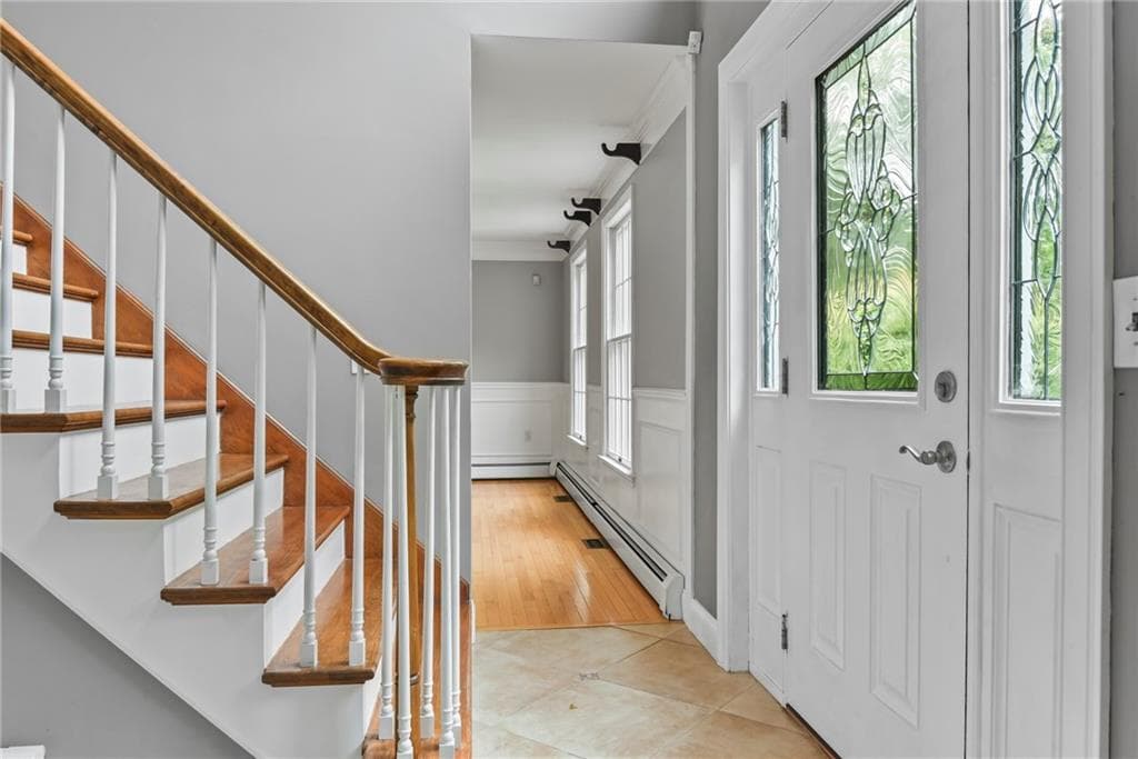 2360 Middle Road photo 11