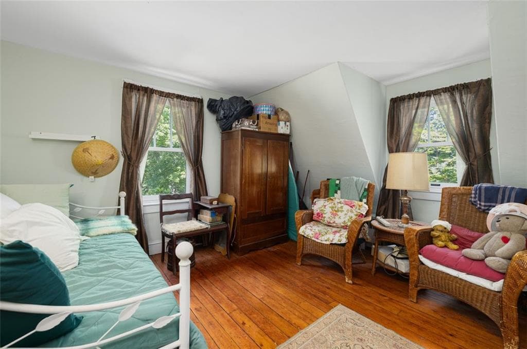 320 Railroad Avenue photo 13