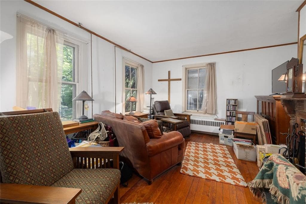320 Railroad Avenue photo 3