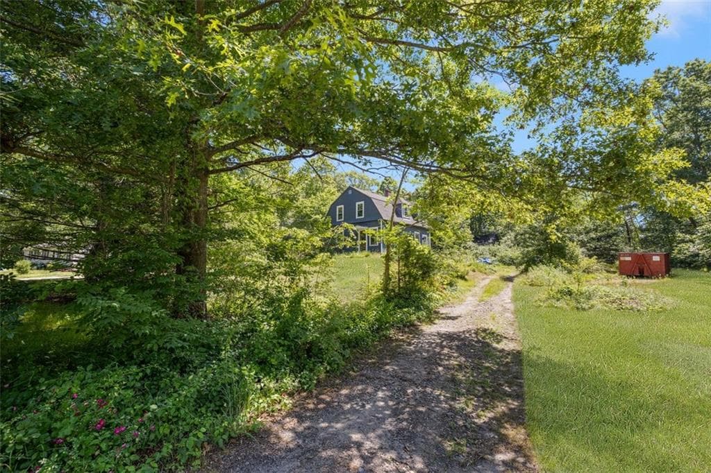 320 Railroad Avenue photo 19