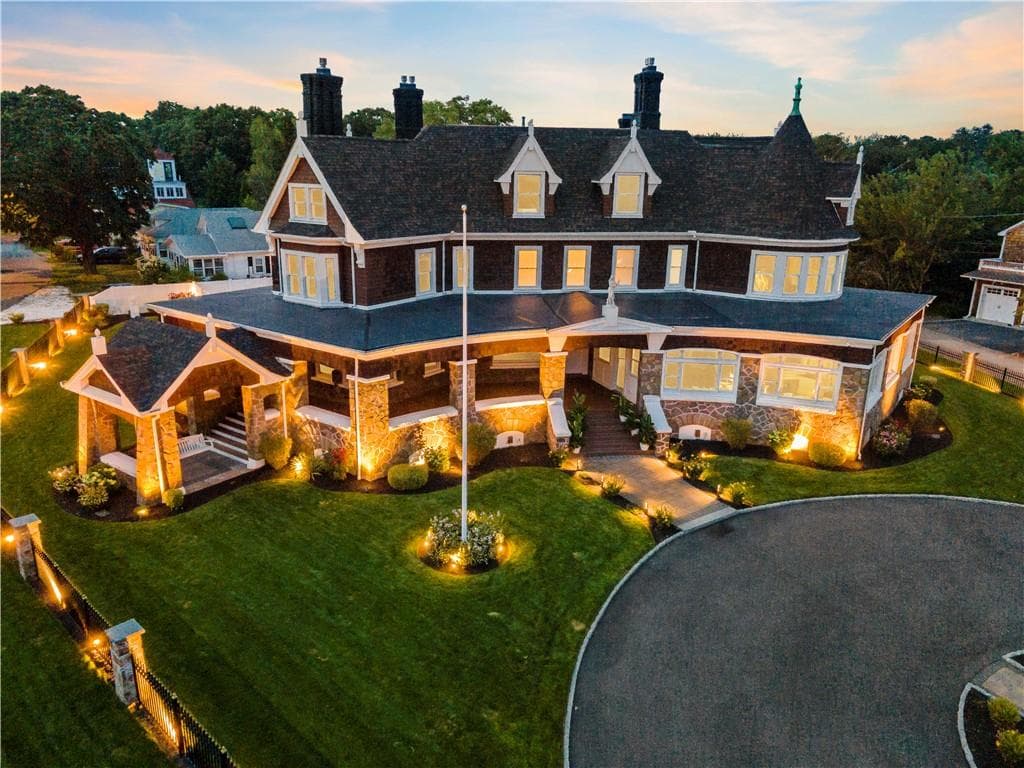 Single Family Residence at 32 Lorraine Street, Barrington, photo 2 of 50