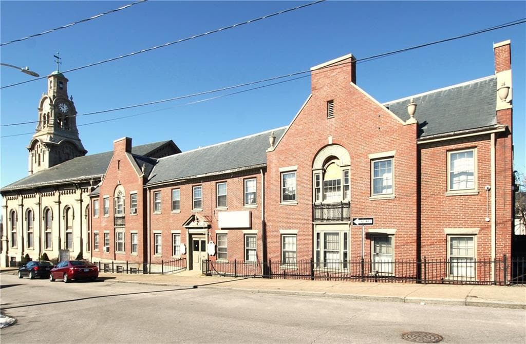 30 46 Walcott Street UNIT 4 photo 2
