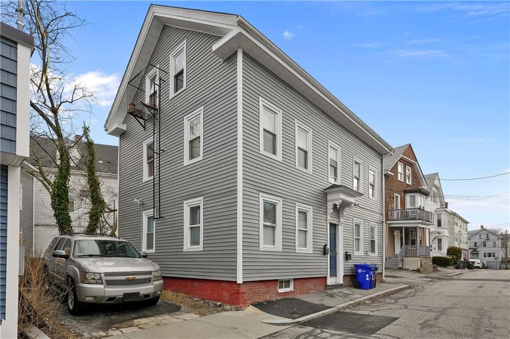 Multi Family at 2 Young Avenue, Providence, photo 11 of 13