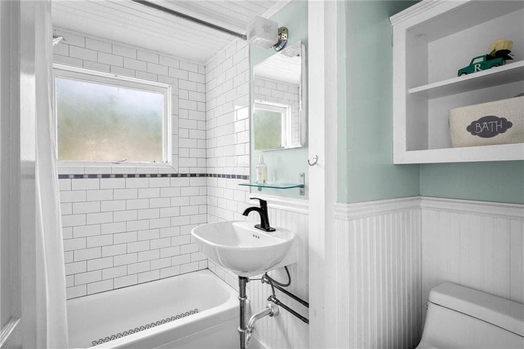 12 Atlantic Avenue photo 13