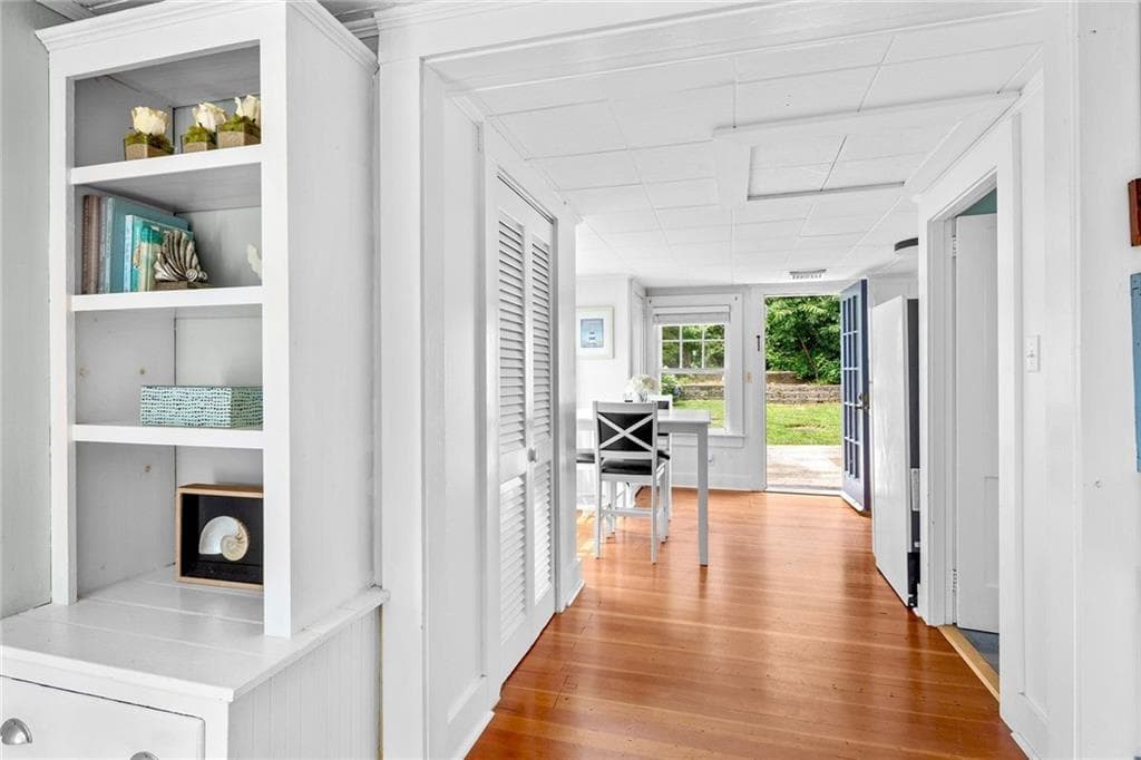 12 Atlantic Avenue photo 5
