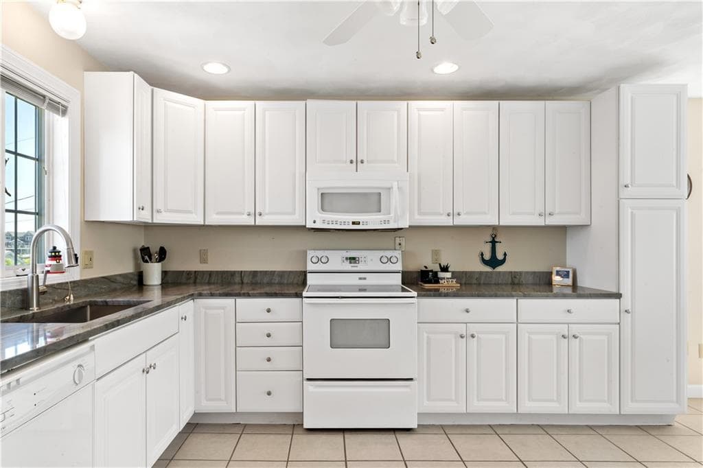 980 Matunuck Beach Road photo 19
