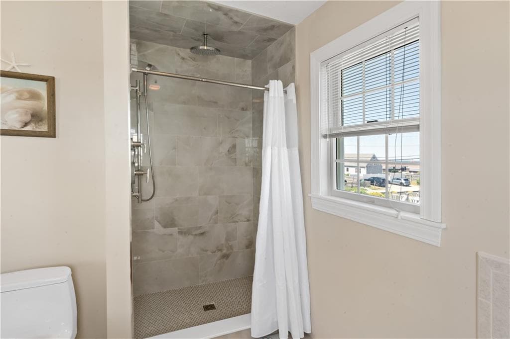 980 Matunuck Beach Road photo 35