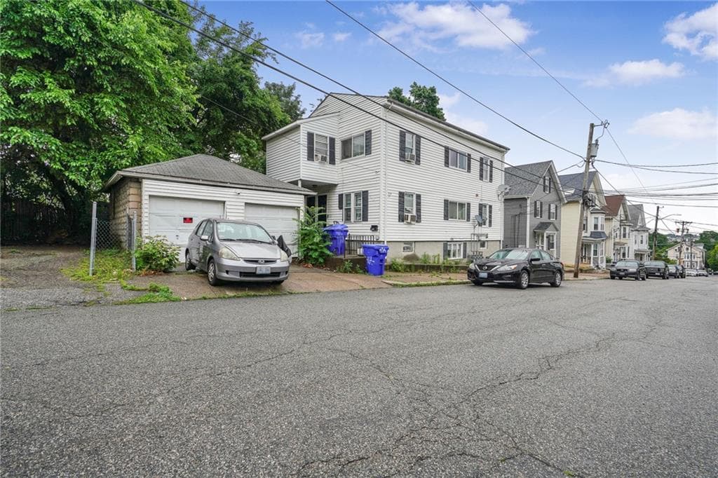 Multi Family at 39 Highland Street, Pawtucket, photo 2 of 29