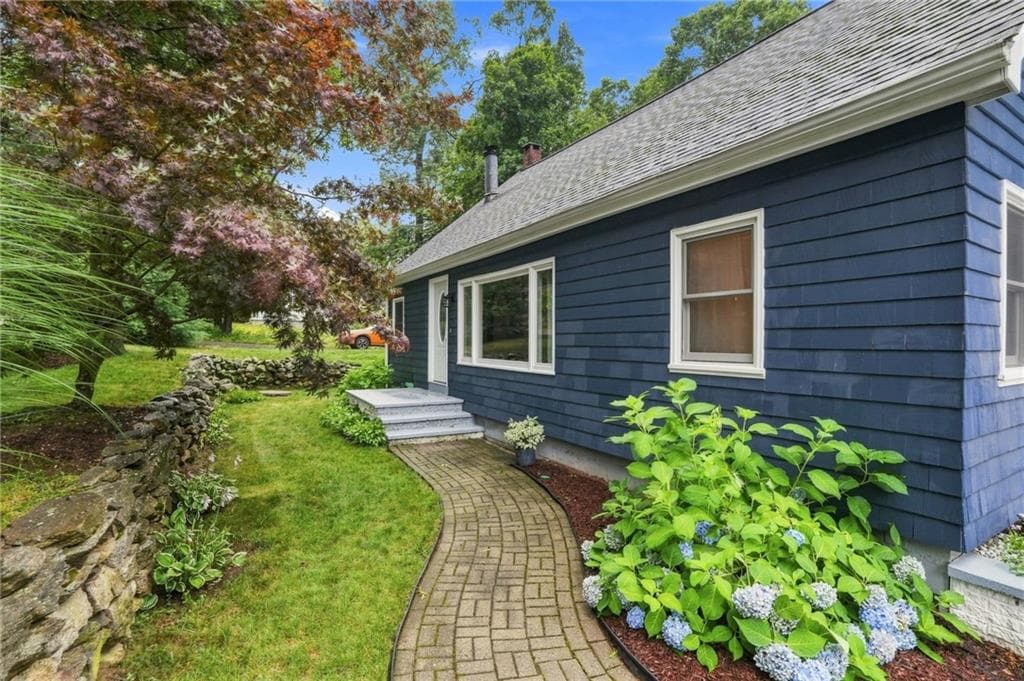 Single Family Residence at 321 Cooper Hill Road, Burrillville, photo 2 of 49