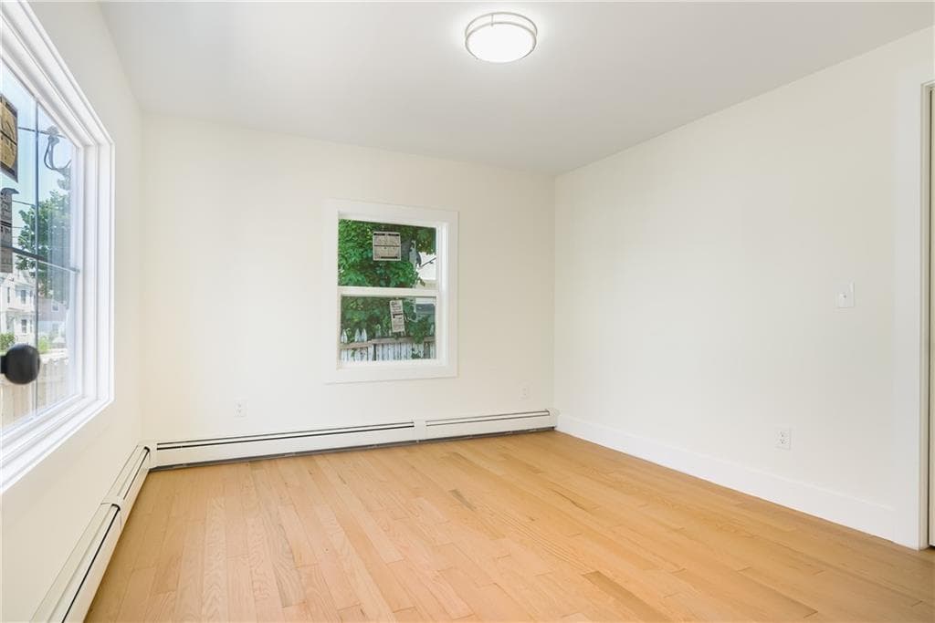 112 Hendrick Street photo 9
