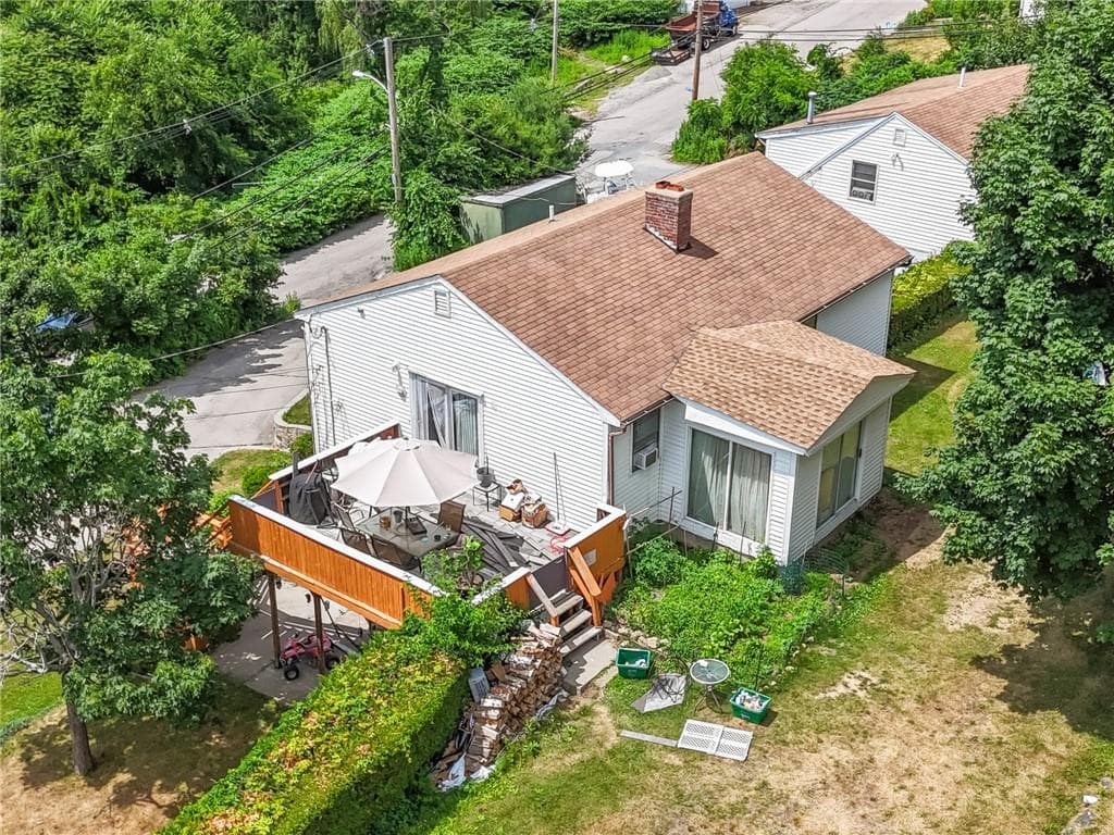 90 Monson Street photo 33