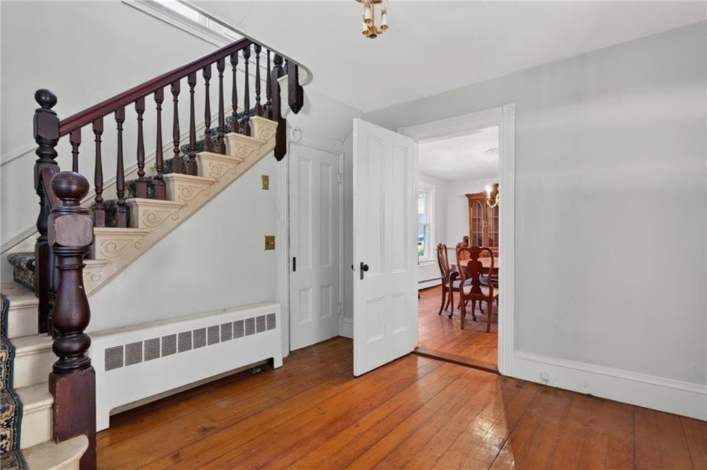 225 Scott Road photo 7