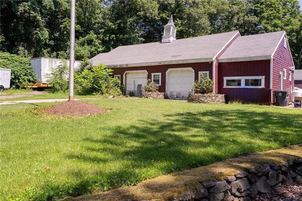 225 Scott Road photo 5