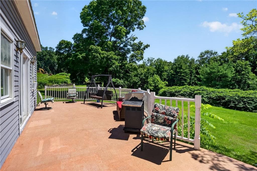 225 Scott Road photo 38