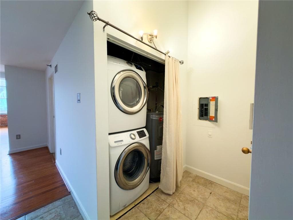 494 Woonasquatucket Avenue UNIT 414 photo 13
